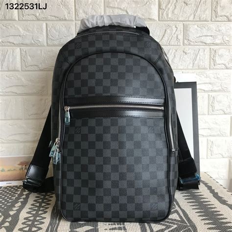 mochila Louis Vuitton masculina